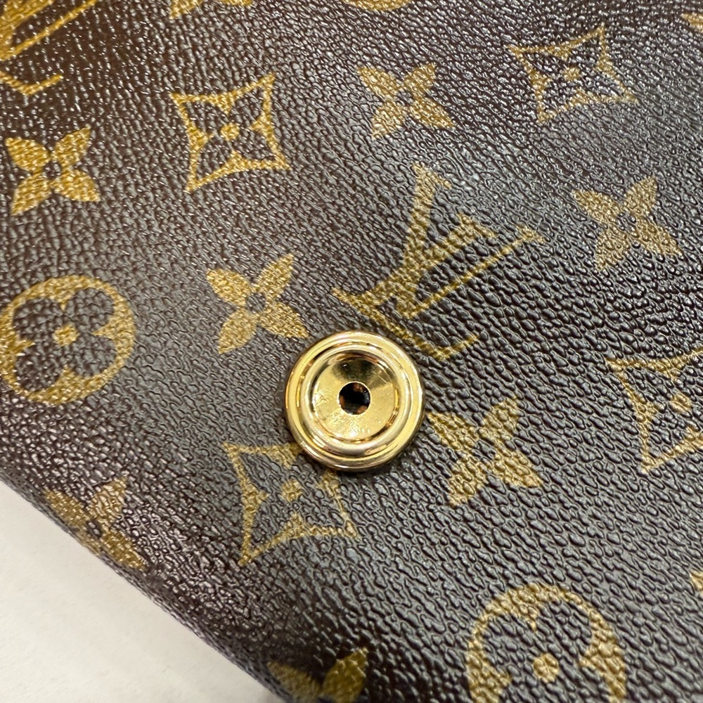 Louis Vuitton Pochette Bordeaux GM Clutch - Picture 7 of 12